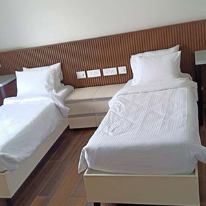 Hostel-Beds