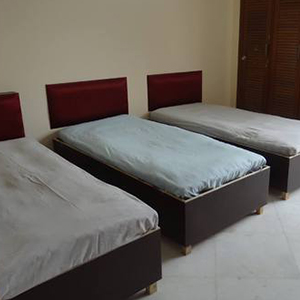 Hostel-Beds